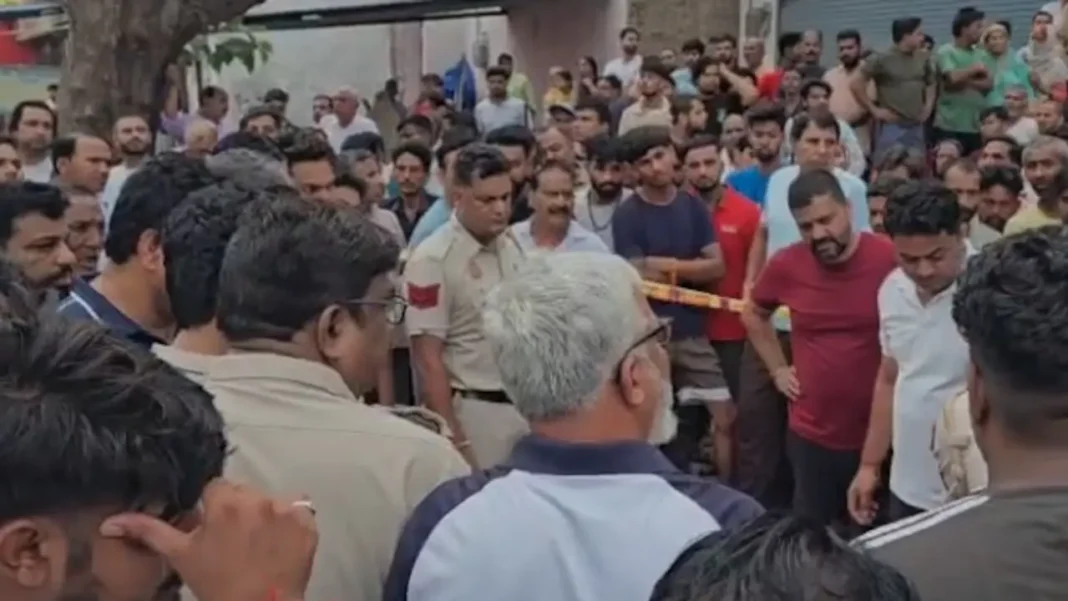 Major police operation following the murder of a property dealer in Narela
