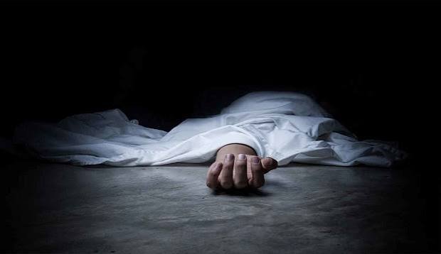 Decomposed body found in water-filled vacant plot in Ghaziabad; discovery made after foul smell emerged; identity remains a mystery.
